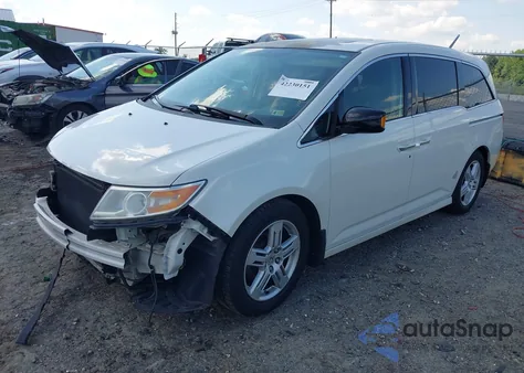 2013 Honda Odyssey Touring/Touring Elite из США, поврежденный, VIN 5FNRL5H92DB009689